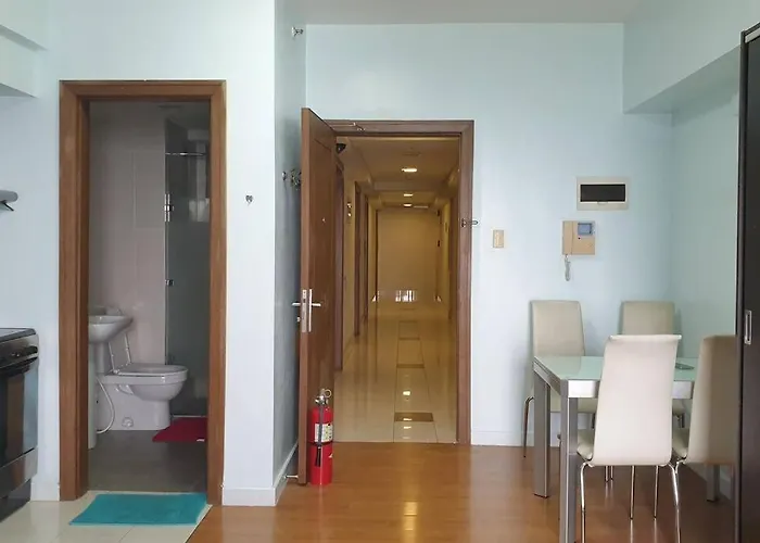 Eton Baypark By Triple View Condotel *