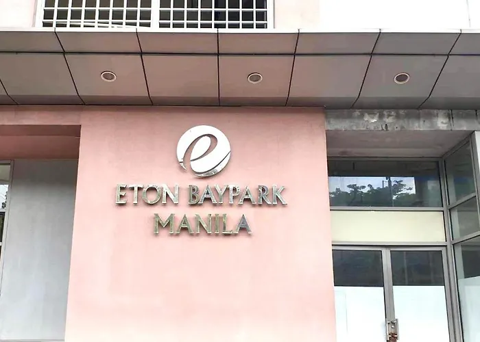 Eton Baypark By Triple View Condotel Apartment Manila