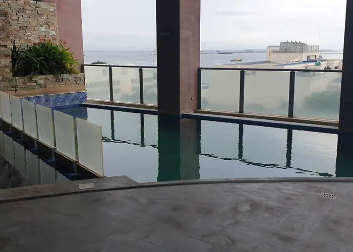 Eton Baypark By Triple View Condotel Apartment Manila