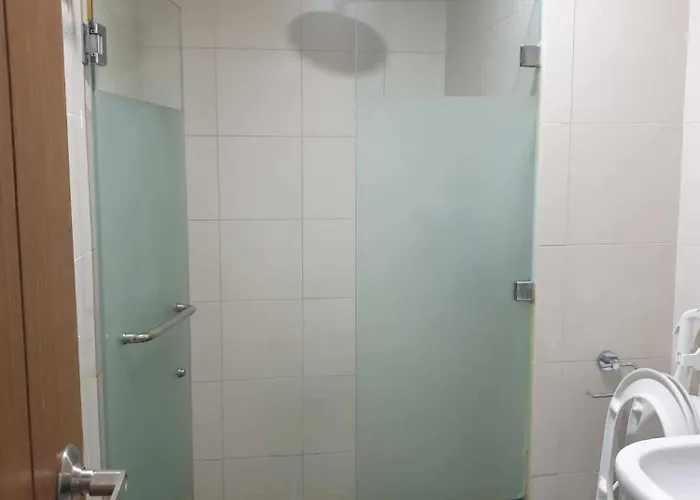 Apartment Eton Baypark By Triple View Condotel Manila