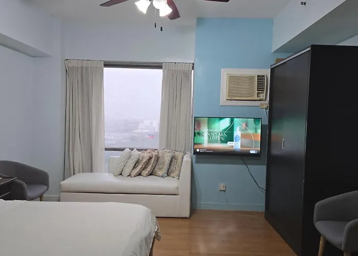 Eton Baypark By Triple View Condotel *