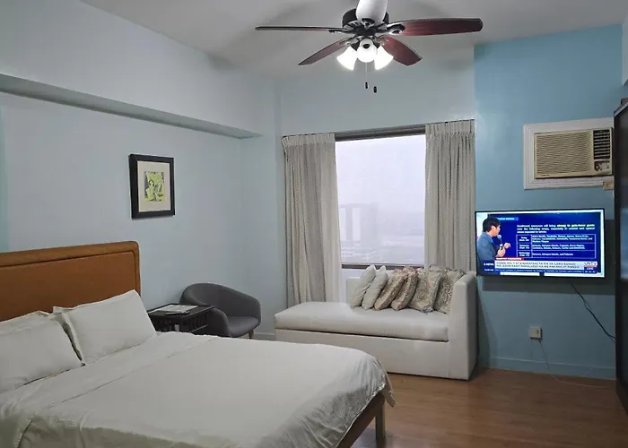 Eton Baypark By Triple View Condotel * Manila
