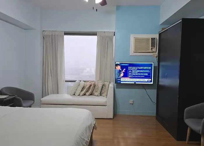 Apartment Eton Baypark By Triple View Condotel